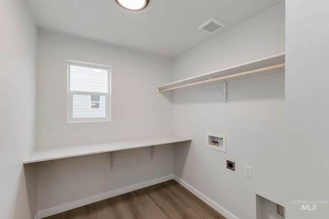 2086 S Border Way, Meridian, ID 83642