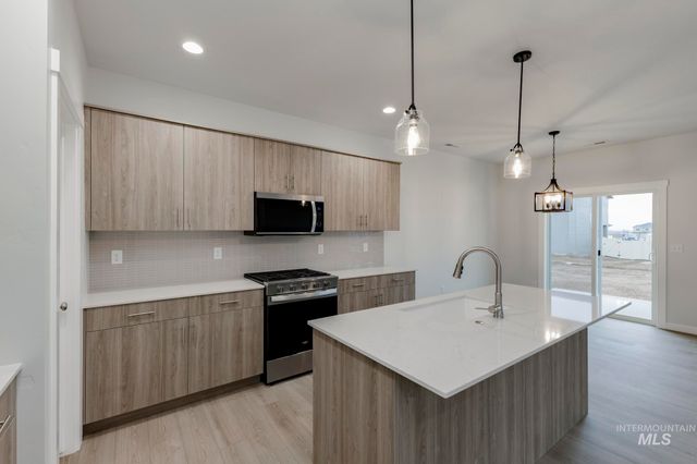 2086 S Border Way, Meridian, ID 83642