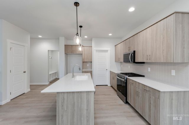 2086 S Border Way, Meridian, ID 83642