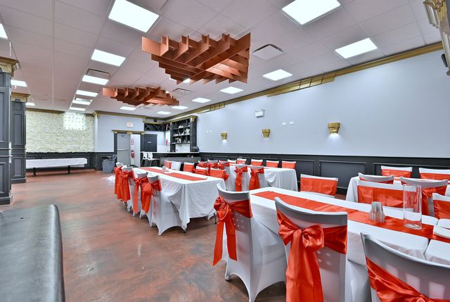 5319 W Belmont Avenue, Chicago, IL 60641