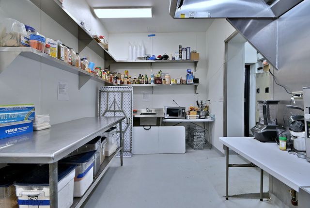 5319 W Belmont Avenue, Chicago, IL 60641