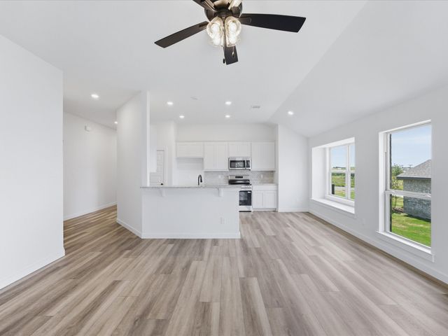 1537 Dresser Street, Graham, TX 76450
