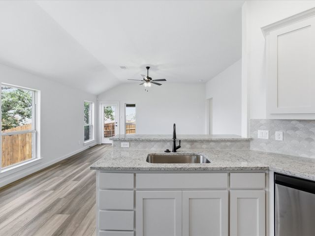 1537 Dresser Street, Graham, TX 76450