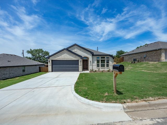 1537 Dresser Street, Graham, TX 76450