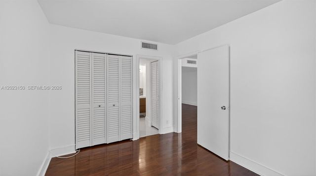 20335 W Country Club Dr 502, Aventura, FL 33180