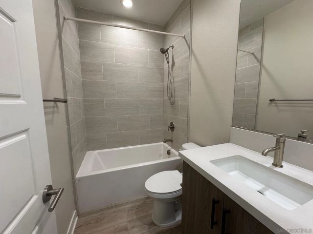 13122 Lumen Way, San Diego., CA 92130