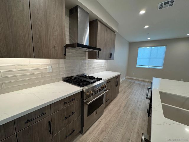 13122 Lumen Way, San Diego., CA 92130