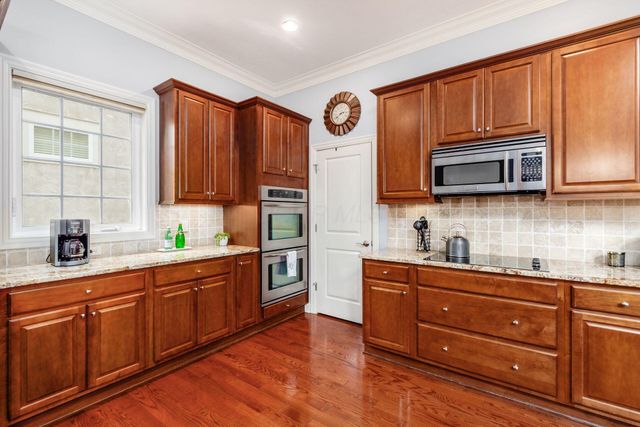 9066 Mediterra Place, Dublin, OH 43016