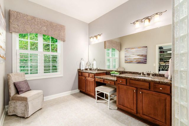 9066 Mediterra Place, Dublin, OH 43016