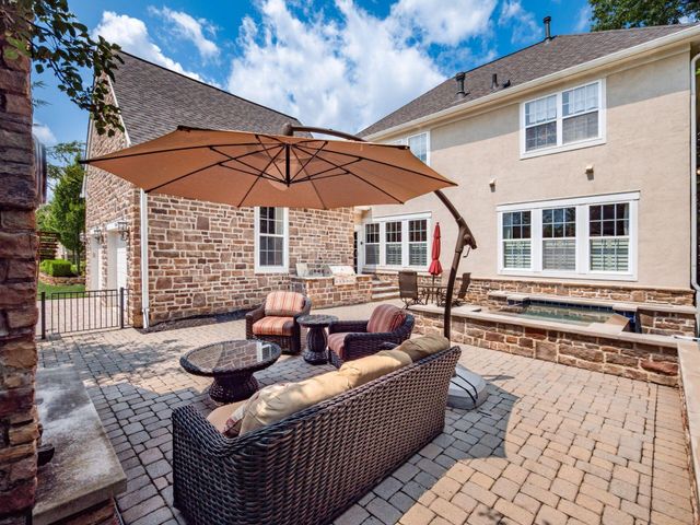 9066 Mediterra Place, Dublin, OH 43016