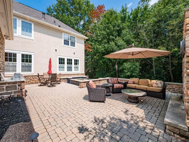 9066 Mediterra Place, Dublin, OH 43016
