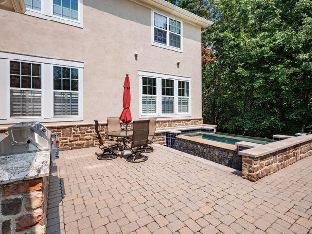 9066 Mediterra Place, Dublin, OH 43016