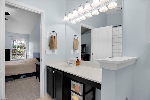 821 Oak Springs CT, Newport News, VA 23602