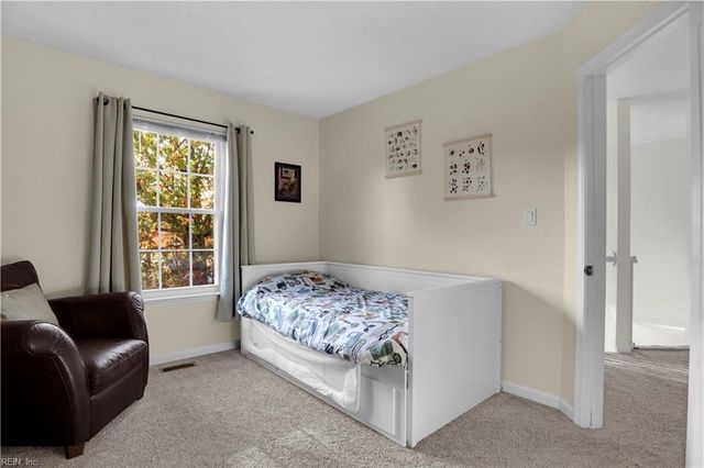 821 Oak Springs CT, Newport News, VA 23602