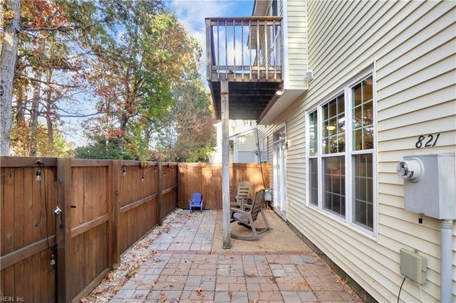 821 Oak Springs CT, Newport News, VA 23602