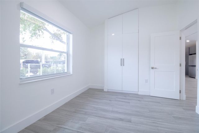 245 SW 20th Street, Fort Lauderdale, FL 33315