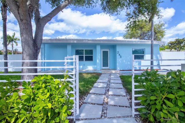 245 SW 20th Street, Fort Lauderdale, FL 33315