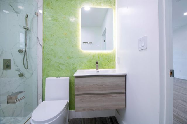 245 SW 20th Street, Fort Lauderdale, FL 33315