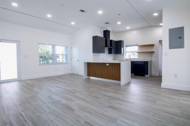 245 SW 20th Street, Fort Lauderdale, FL 33315