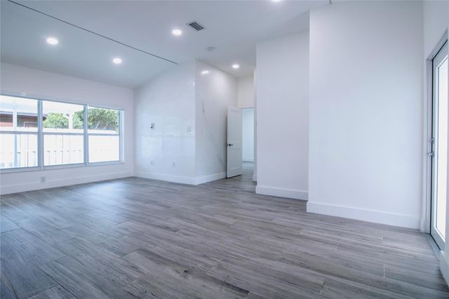 245 SW 20th Street, Fort Lauderdale, FL 33315