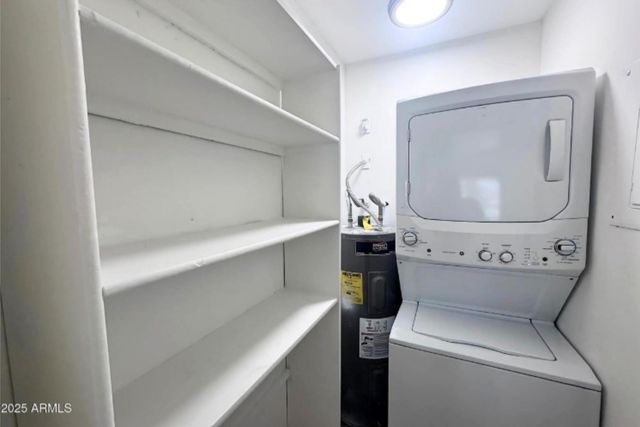 725 W 1st Avenue Apt 201, Mesa, AZ 85210