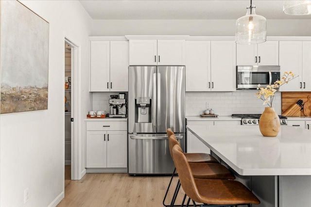 5121 Coronado Drive, Woodbury, MN 55129