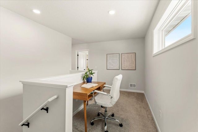 5121 Coronado Drive, Woodbury, MN 55129