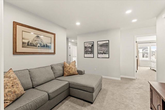 5121 Coronado Drive, Woodbury, MN 55129