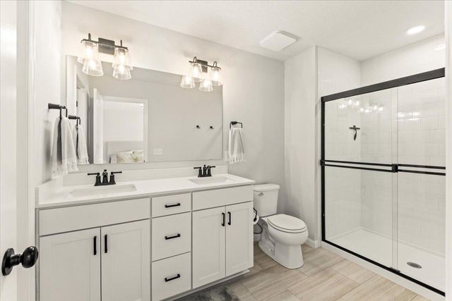 5121 Coronado Drive, Woodbury, MN 55129