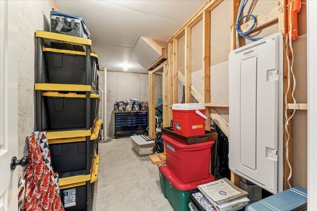 5121 Coronado Drive, Woodbury, MN 55129