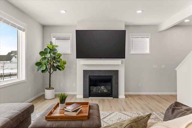 5121 Coronado Drive, Woodbury, MN 55129