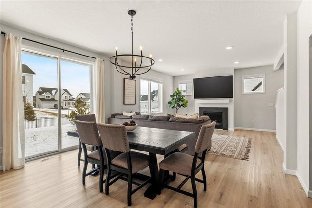 5121 Coronado Drive, Woodbury, MN 55129