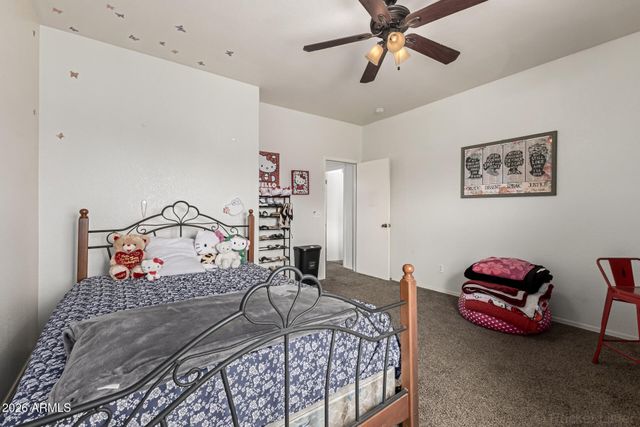 1126 E COWBOY COVE Trail, San Tan Valley, AZ 85143