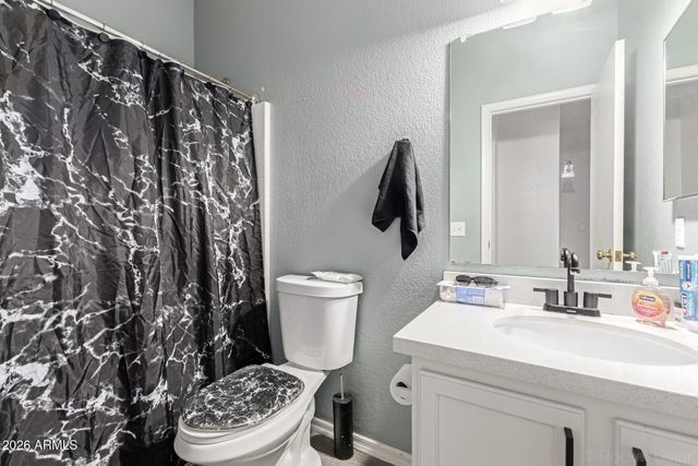 1126 E COWBOY COVE Trail, San Tan Valley, AZ 85143