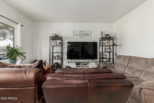 1126 E COWBOY COVE Trail, San Tan Valley, AZ 85143