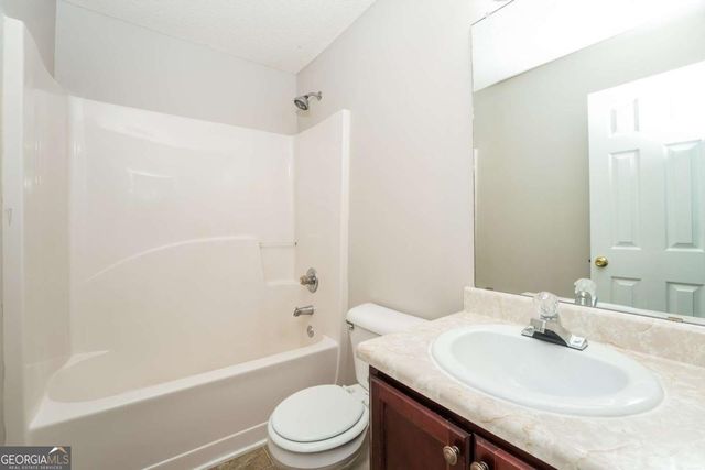 375 Stone Ridge Way, Covington, GA 30016