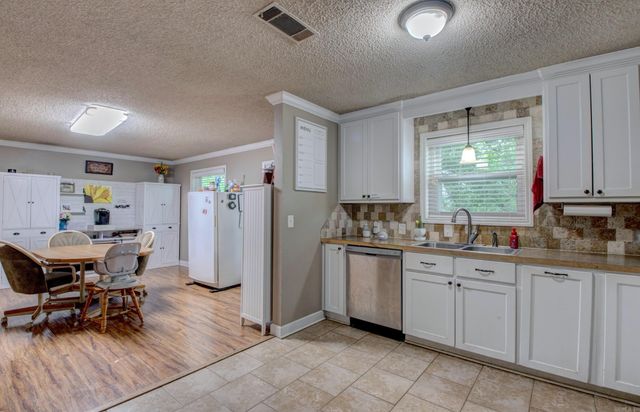 609 Meadow Cir, Beebe, AR 72012