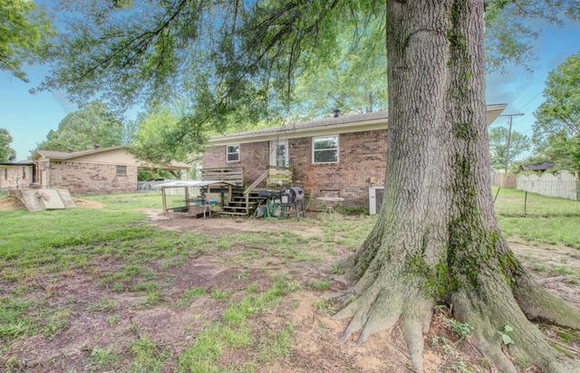 609 Meadow Cir, Beebe, AR 72012