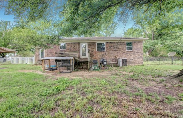 609 Meadow Cir, Beebe, AR 72012
