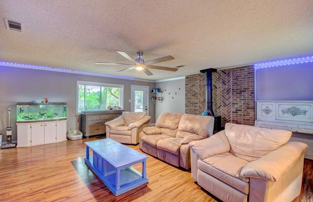 609 Meadow Cir, Beebe, AR 72012