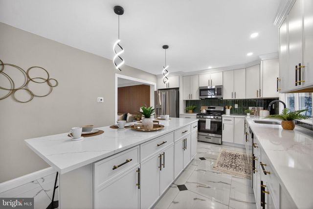 515 BALSAM RD, Cherry Hill, NJ 08003