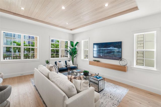 130 SE 1st Ave, Delray Beach, FL 33444