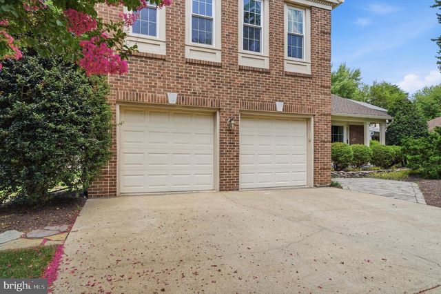 8518 REHOBOTH CT, Vienna, VA 22182