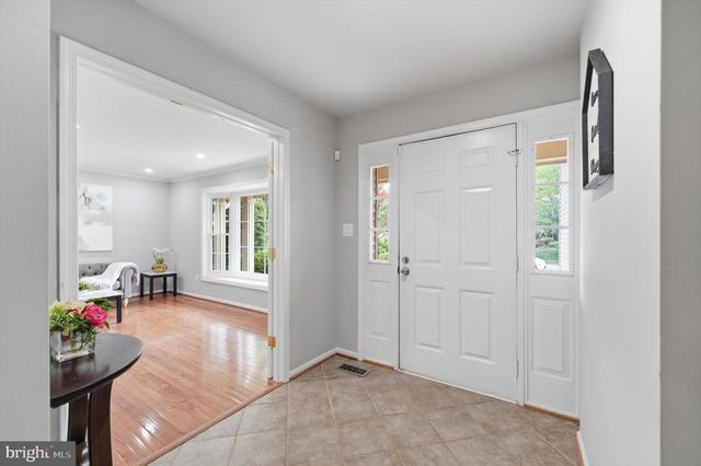 8518 REHOBOTH CT, Vienna, VA 22182