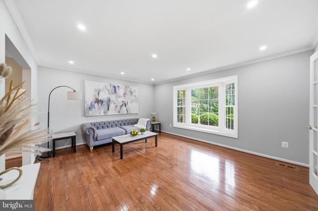 8518 REHOBOTH CT, Vienna, VA 22182