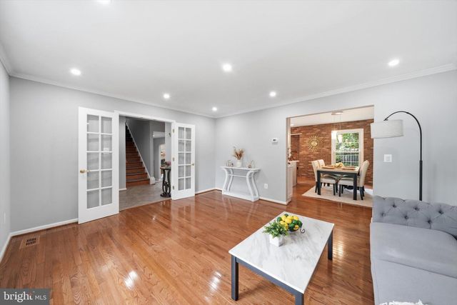 8518 REHOBOTH CT, Vienna, VA 22182
