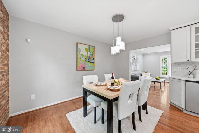 8518 REHOBOTH CT, Vienna, VA 22182