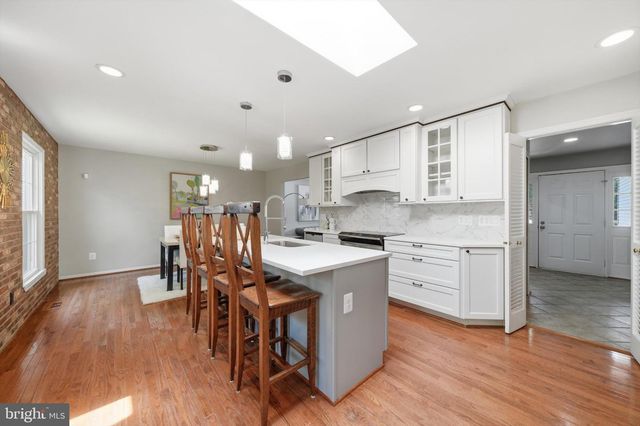 8518 REHOBOTH CT, Vienna, VA 22182