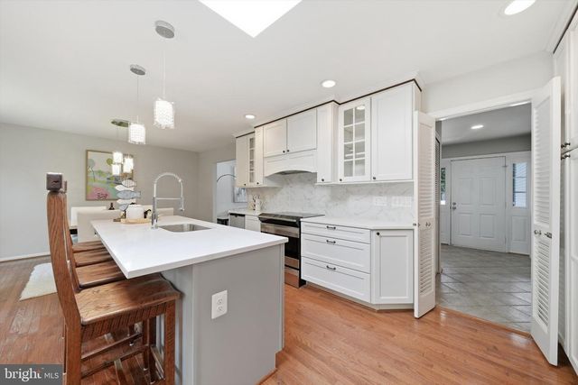 8518 REHOBOTH CT, Vienna, VA 22182