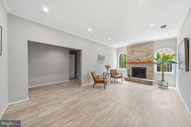 8518 REHOBOTH CT, Vienna, VA 22182